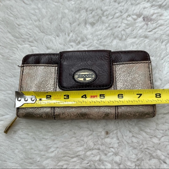 Fossil Brown and Metallic Gold Silver Zip Around Wallet with Gift Dust Bag - Picture 6 of 11